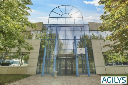 Activités / entrepôts à louer – LES ULIS (91940) – 2