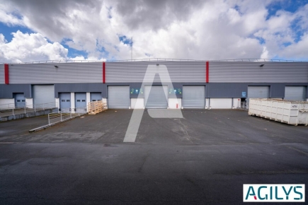 Activités / entrepôts à louer – LES ULIS (91940) – 2