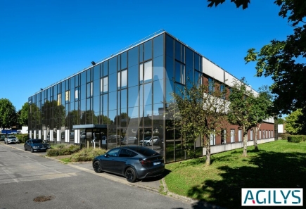 Activités / entrepôts à louer – VILLEBON SUR YVETTE (91140) – 1