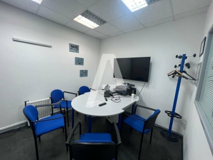 Bureaux à louer – VITRY-SUR-SEINE (94400) – 5