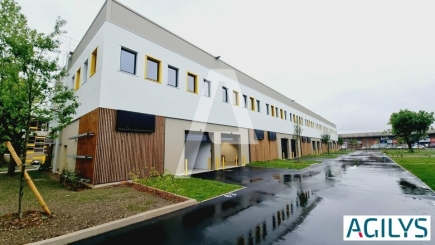 Activités / entrepôts à louer – FRESNES (94260) – 2