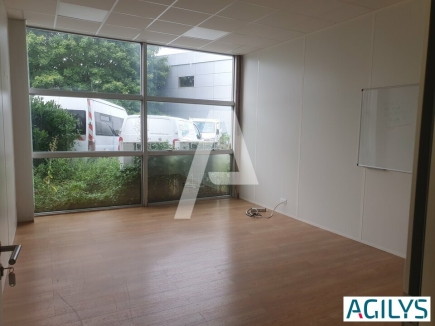 Activités / entrepôts à louer – CHAMPIGNY-SUR-MARNE (94500) – 2