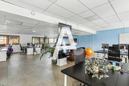 Bureaux à louer – IVRY SUR SEINE (94200) – 2