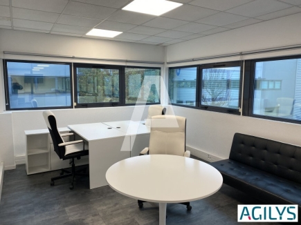 Activités / entrepôts à louer – IVRY SUR SEINE (94200) – 2