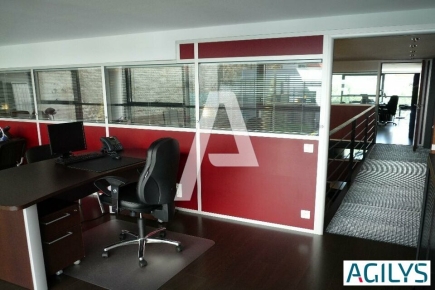 Bureaux à louer – IVRY-SUR-SEINE (94200) – 1