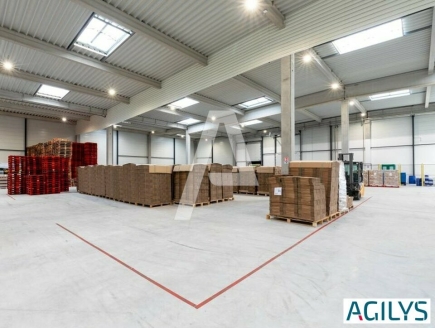 Activités / entrepôts à louer – SUCY-EN-BRIE (94370) – 2