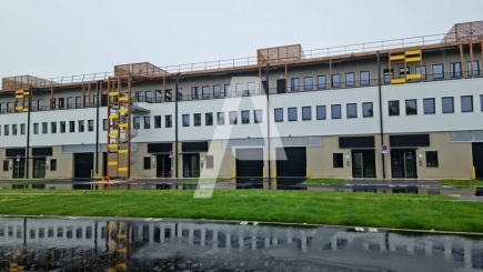 Activités / entrepôts à louer – FRESNES (94260) – 5