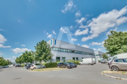 Activités / entrepôts à louer – IVRY SUR SEINE (94200) – 5