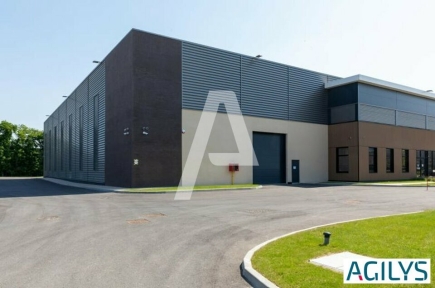 Activités / entrepôts à louer – SUCY-EN-BRIE (94370) – 2