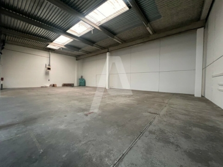 Activités / entrepôts à louer – IVRY SUR SEINE (94200) – 5