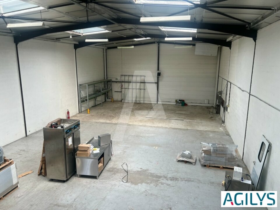 Activités / entrepôts à louer – PONTAULT COMBAULT (77340) – 1