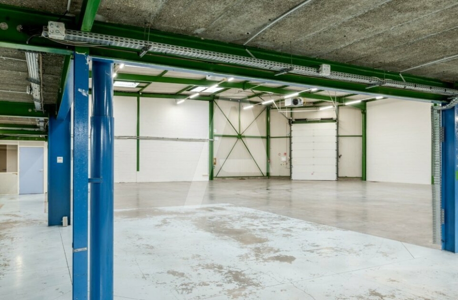 Activités / entrepôts à louer – SAINT-THIBAULT-DES-VIGNES (77400) – 1