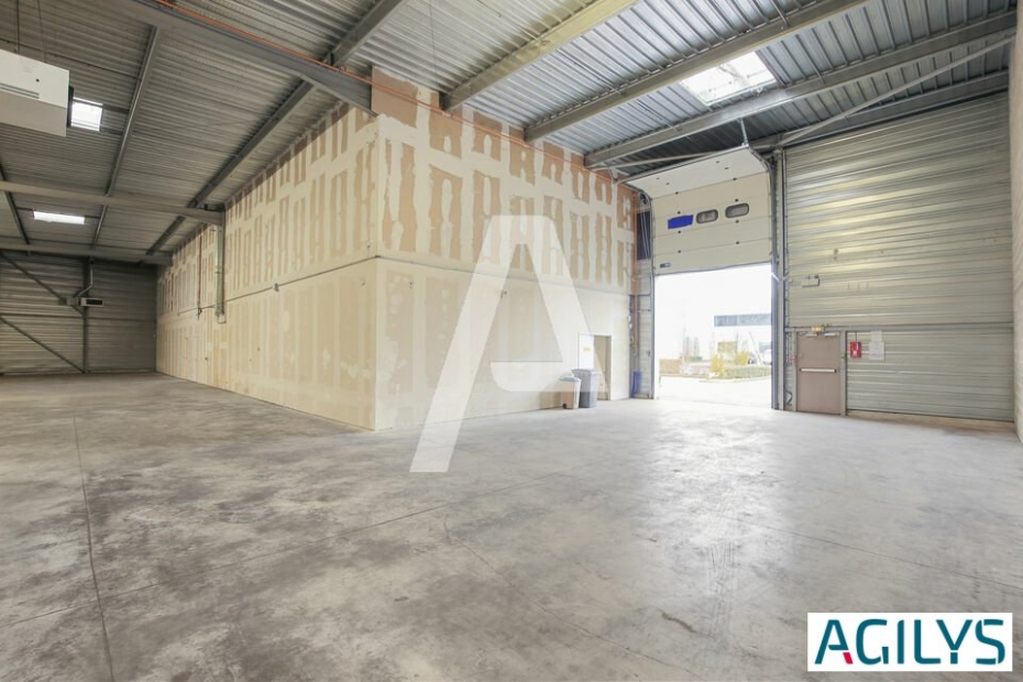 Activités / entrepôts à louer – LISSES (91090) – 1