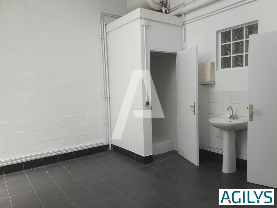 Activités / entrepôts à louer – MORANGIS (91420) – 1