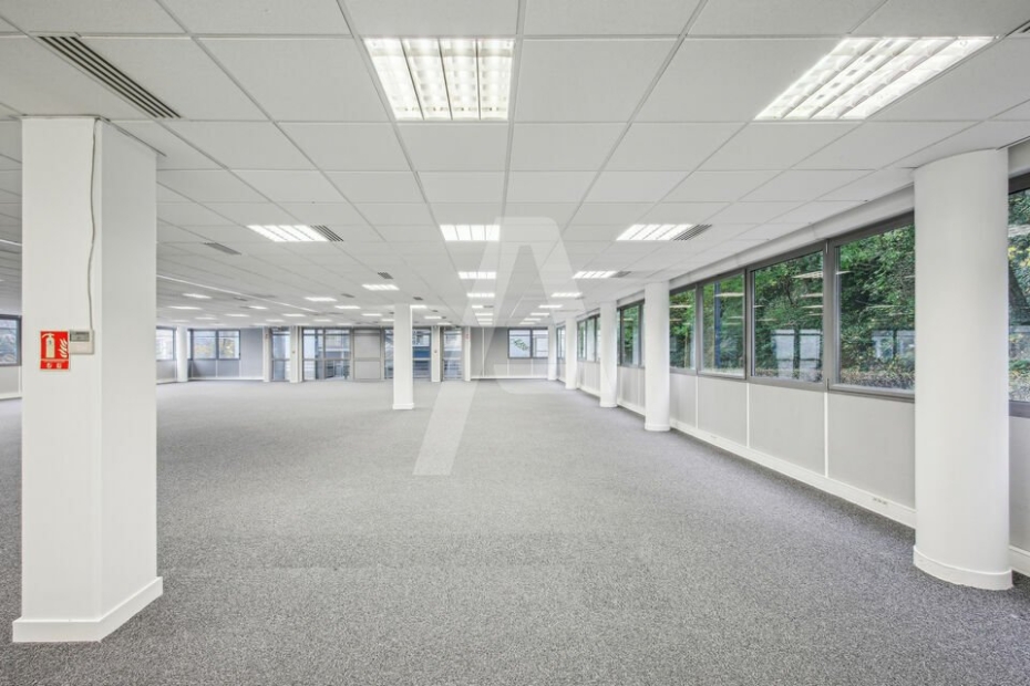 Bureaux à louer – ORSAY (91400) – 1