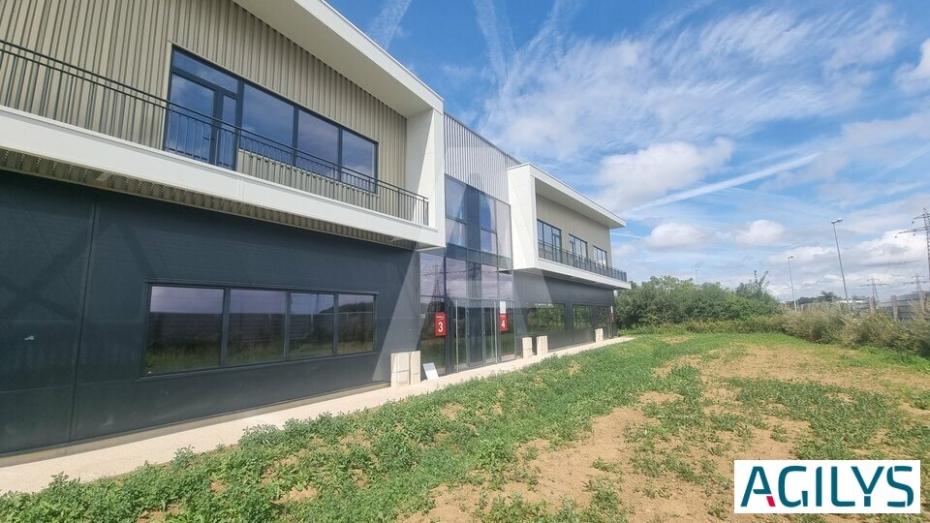 Activités / entrepôts à vendre – VILLEBON SUR YVETTE (91140) – 1