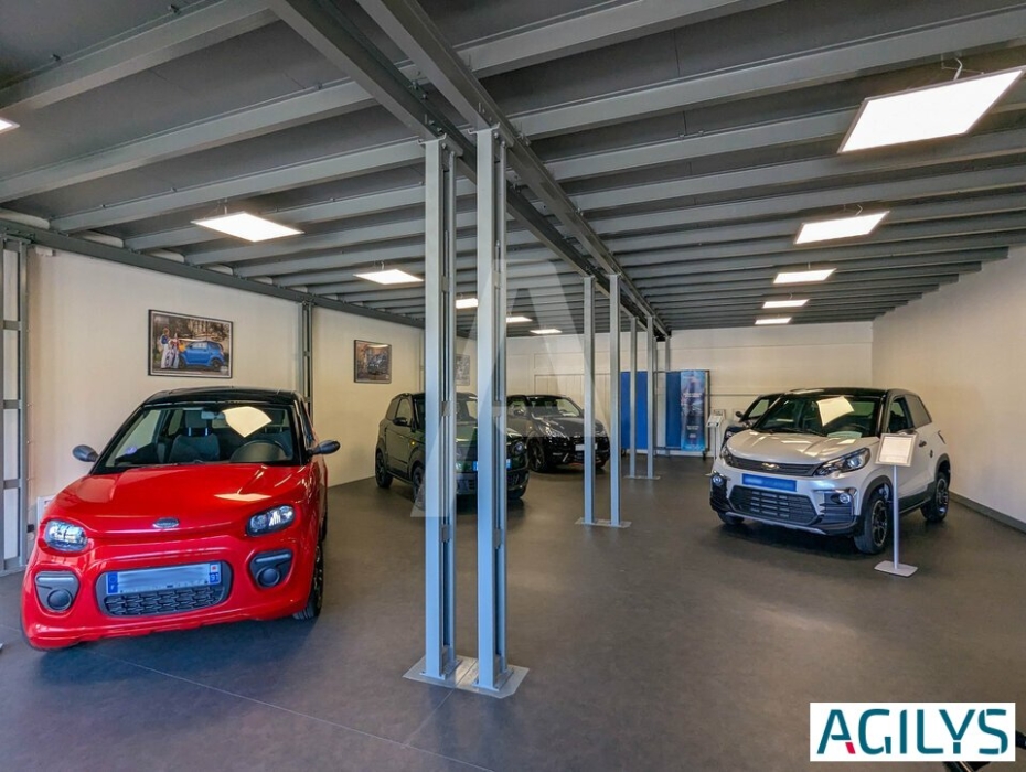 Activités / entrepôts à louer – MASSY (91300) – 1