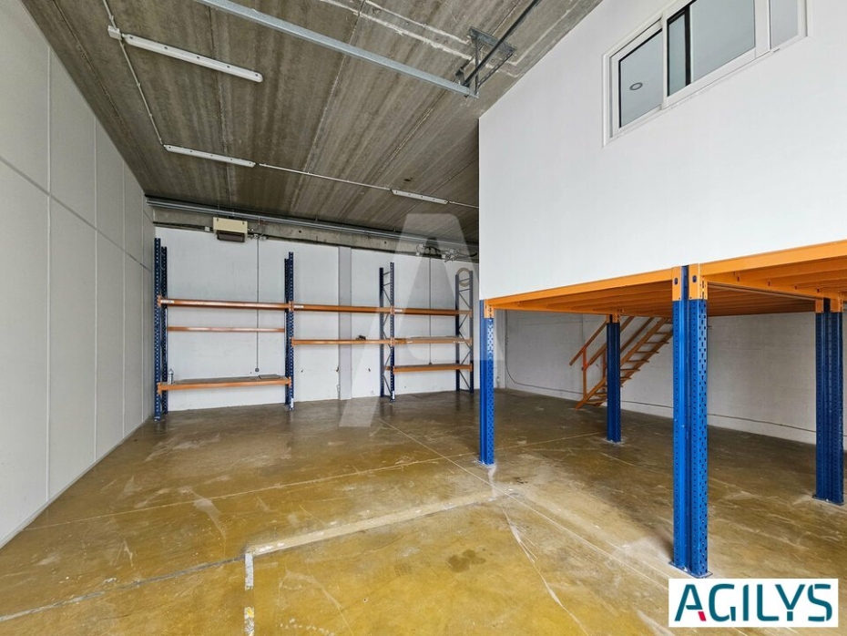 Activités / entrepôts à vendre – VILLEBON SUR YVETTE (91140) – 1