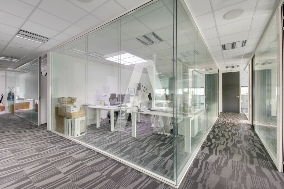 Activités / entrepôts à louer – IVRY SUR SEINE (94200) – 1