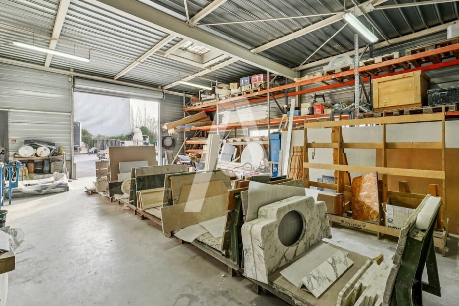 Activités / entrepôts à louer – CHOISY-LE-ROI (94600) – 1