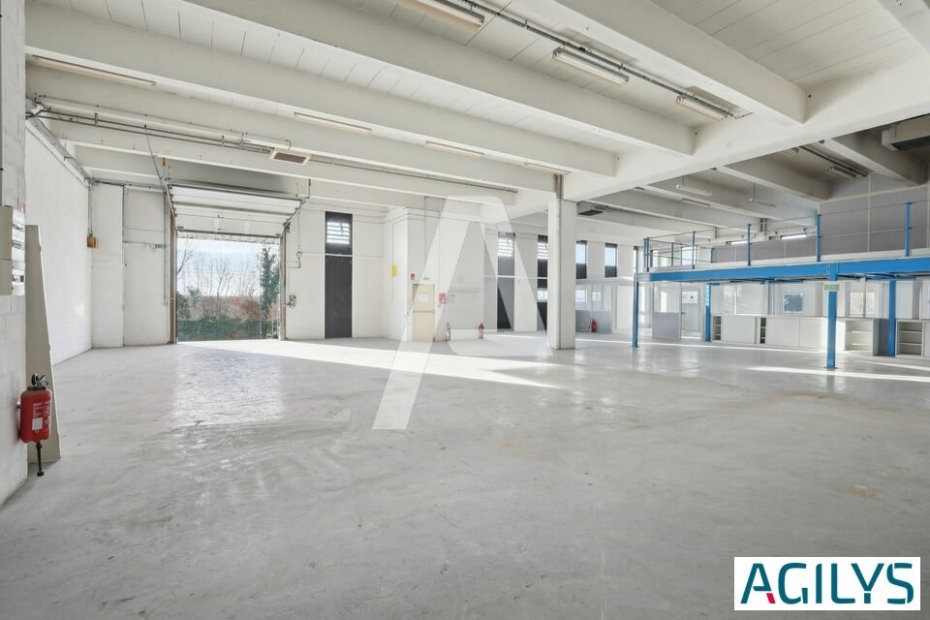Activités / entrepôts à louer – RUNGIS (94150) – 1