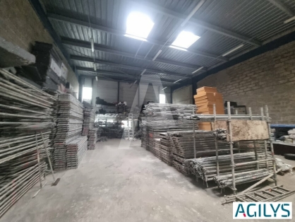 Activités / entrepôts à louer - FRESNES – Photo 1