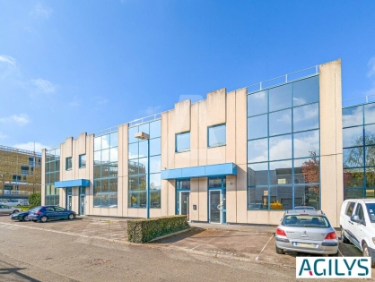 Activités / entrepôts à louer - LA VERRIERE – Photo 1