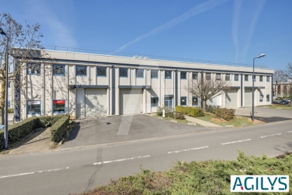 Activités / entrepôts à louer - VILLEBON SUR YVETTE – Photo 1