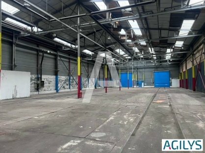 Activités / entrepôts à louer - CORBEIL-ESSONNES – Photo 1