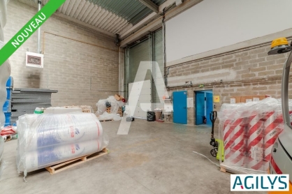 Activités / entrepôts à louer - IVRY SUR SEINE – Photo 1