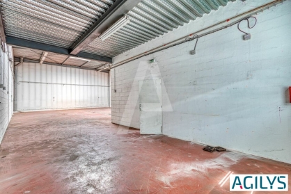 Activités / entrepôts à louer - VILLEJUIF – Photo 1