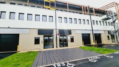 Activités / entrepôts à louer - FRESNES – Photo 1