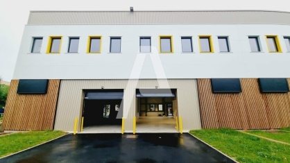 Activités / entrepôts à louer - FRESNES – Photo 1