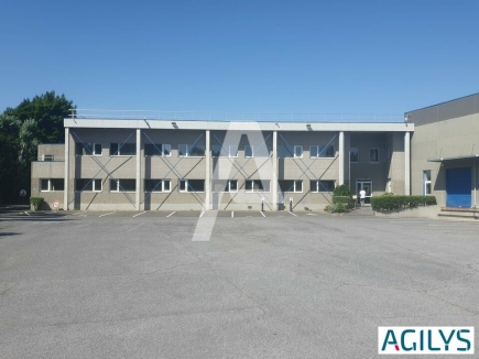 Activités / entrepôts à louer – SAINT-THIBAULT-DES-VIGNES (77400) – 1