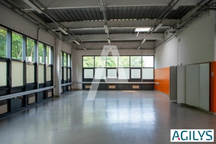 Activités / entrepôts à louer – VILLEBON-SUR-YVETTE (91140) – 3