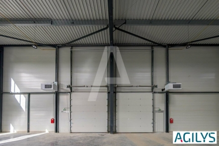 Activités / entrepôts à vendre – VILLEBON SUR YVETTE (91140) – 1