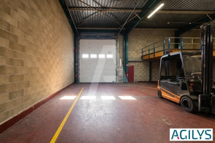 Activités / entrepôts à vendre – LISSES (91090) – 1