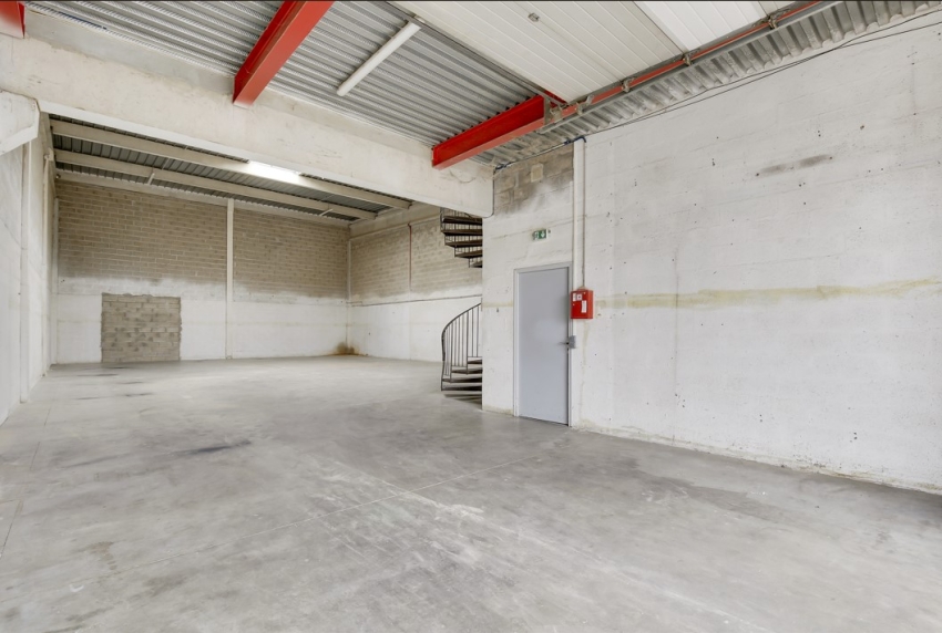 TRANSACTION | 352 m² d'activités et de bureaux sur Courtabœuf-Paris-Saclay (91)