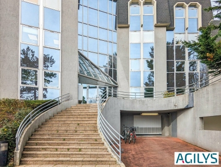 Bureaux à louer – ORSAY (91400) – 1