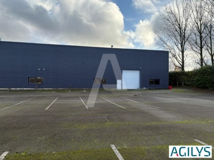 Activités / entrepôts à louer – LES ULIS (91940) – 3