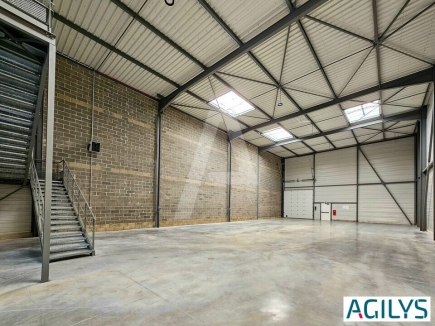 Activités / entrepôts à vendre – OLLAINVILLE (91290) – 5