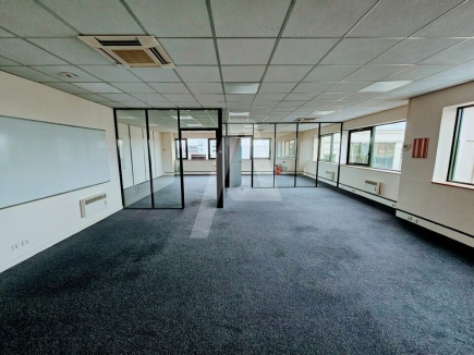 Bureaux à louer – VILLEBON SUR YVETTE (91140) – 2
