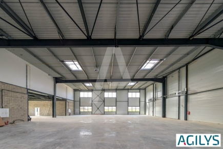 Activités / entrepôts à vendre – VILLEBON SUR YVETTE (91140) – 1