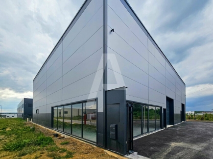 Activités / entrepôts à louer – ARPAJON (91290) – 1