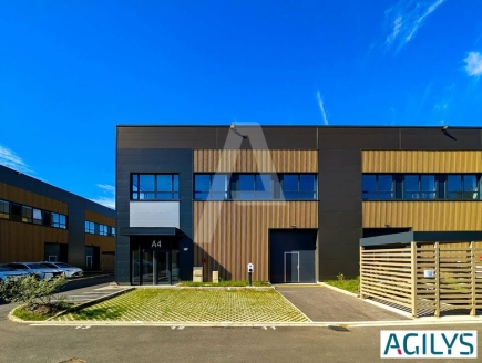 Activités / entrepôts à louer – TRAPPES (78190) – 3