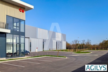 Activités / entrepôts à vendre – VILLEBON SUR YVETTE (91140) – 3