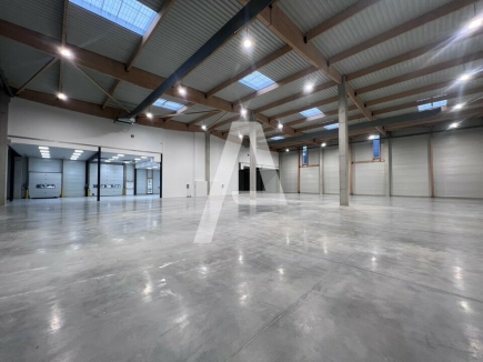 Activités / entrepôts à louer – MOISSY CRAMAYEL (77550) – 3