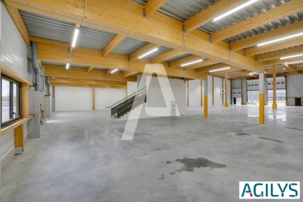 Activités / entrepôts à louer – BRIE-COMTE-ROBERT (77170) – 2