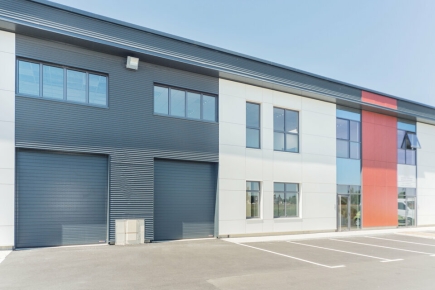 Activités / entrepôts à vendre – LIEUSAINT (77127) – 2