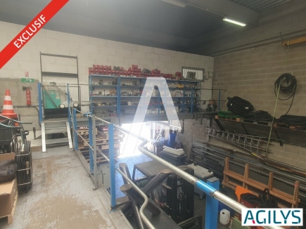 Activités / entrepôts à vendre – SAVIGNY-LE-TEMPLE (77176) – 2